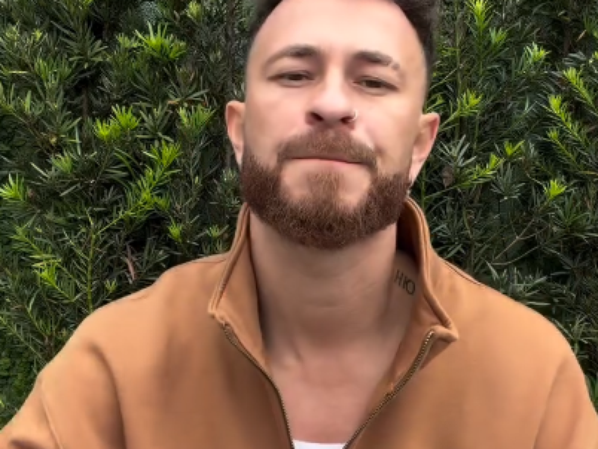 Fred Bruno relata momentos de tensão após tiro em bar de SP: 'Comecei a mancar'