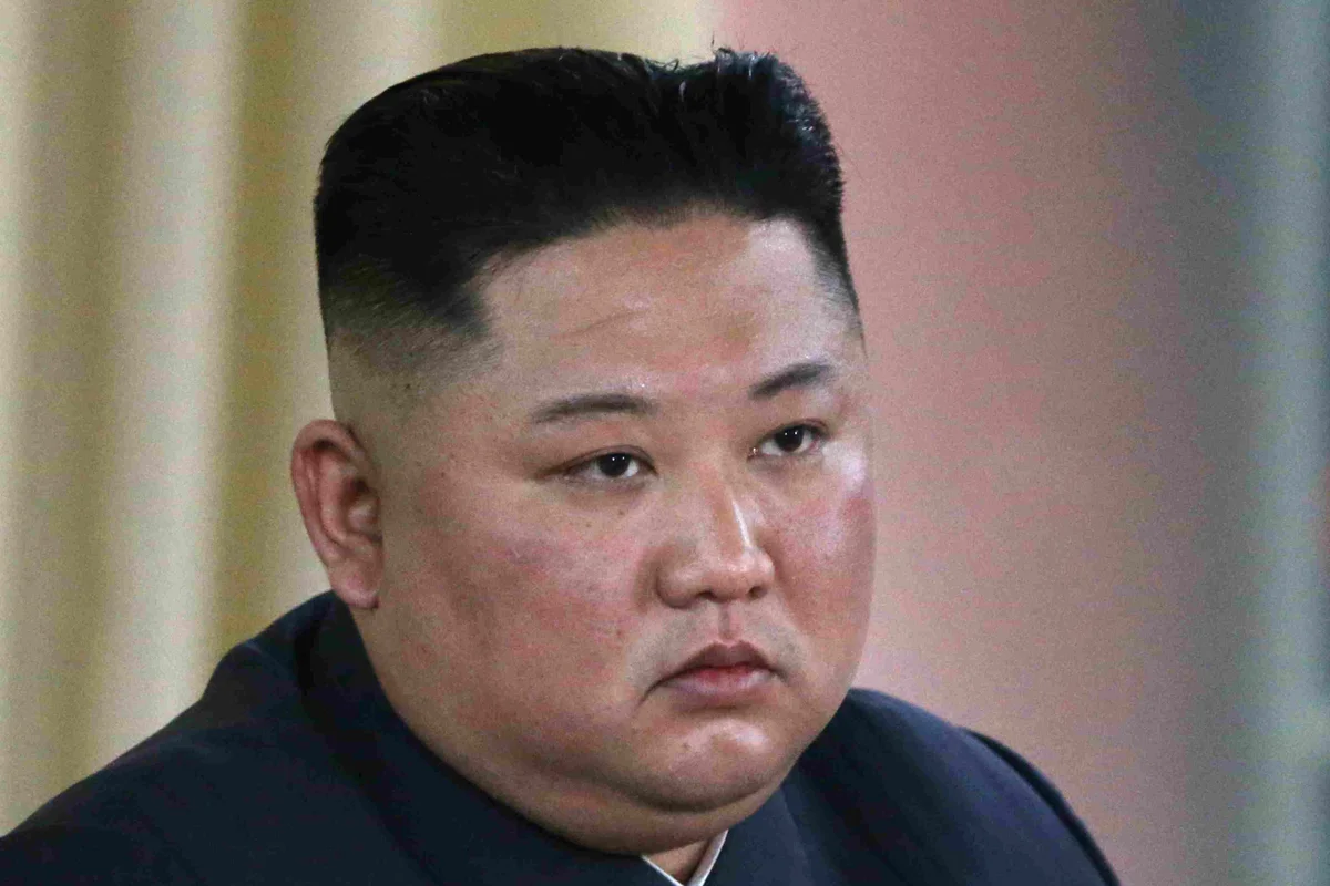Agência afirma que Kim Jong Un é "extremamente obeso" e pesa mais de 140 kg