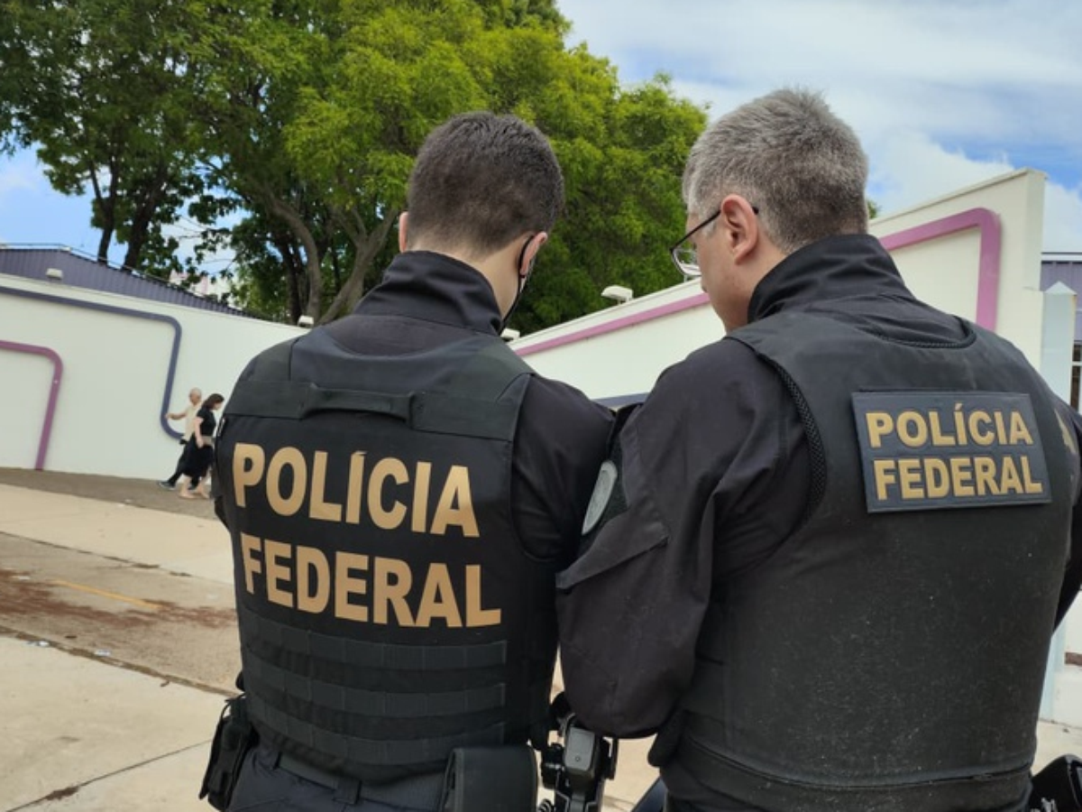 PF conduz mais de 80 pessoas e apreende quase R$ 770 mil vinculados a possíveis crimes eleitorais