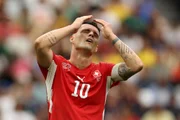 Xhaka é multado na Suíça por usar certificado falso de vacinação - imagem 3