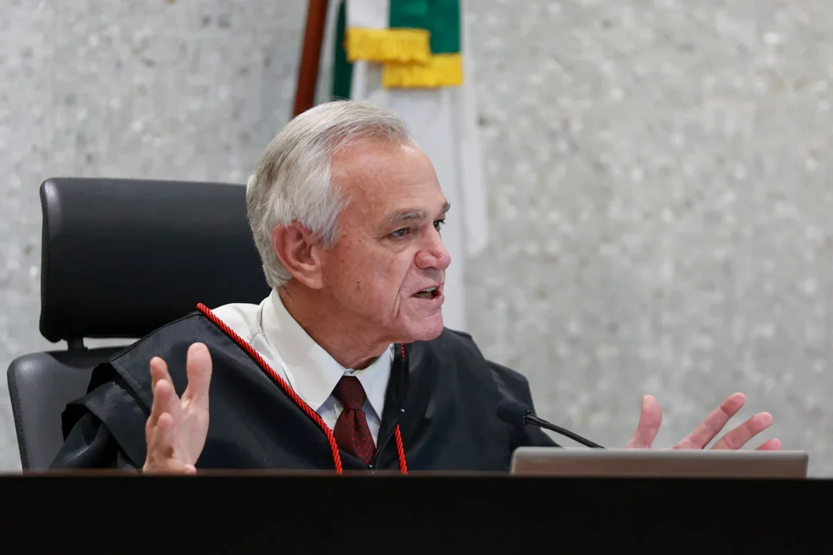 Legítima, séria e confiável", diz presidente do TRE-DF sobre eleições