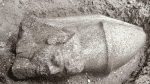Fragmentos de estátuas do faraó Ramsés II são encontrados “sem querer” no Egito