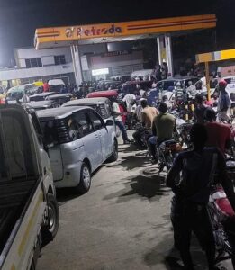 Arquitetura de uma recuperação malauiana: Mutharika domou a inflação e barateu o milho – Ninguém avisou a bomba de gasolina