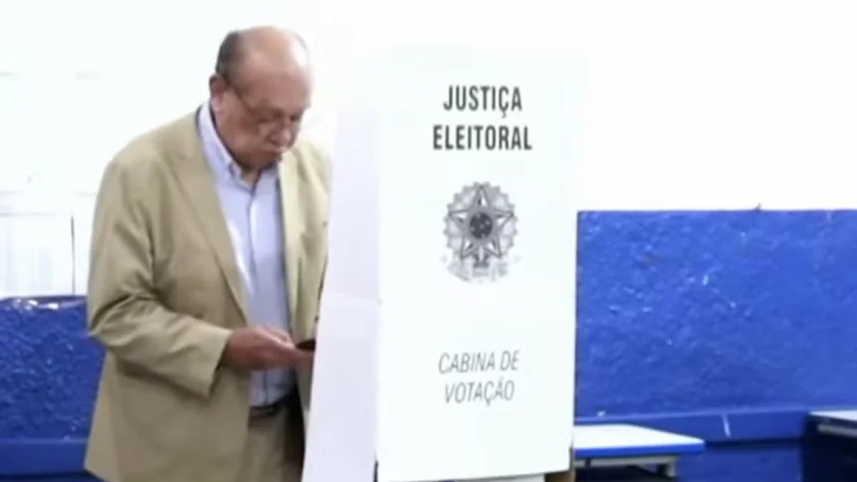Gilmar Mendes viaja de Brasília a Mato Grosso para votar nas eleições