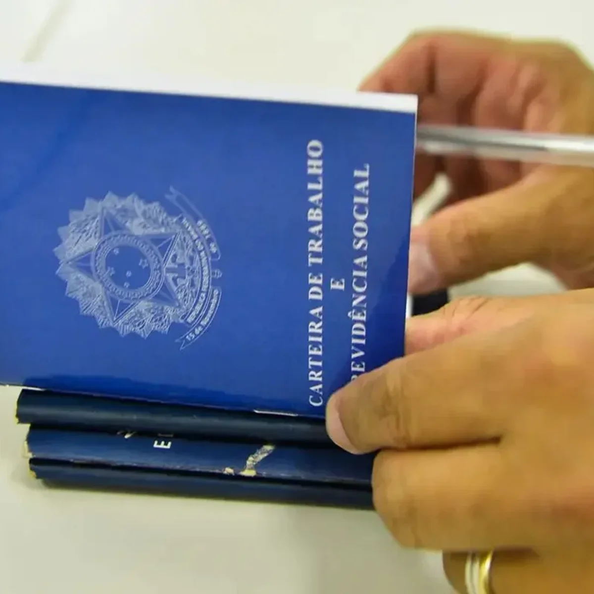 DF encerra semana com mais de 600 vagas e salários de até R$ 4,8 mil
