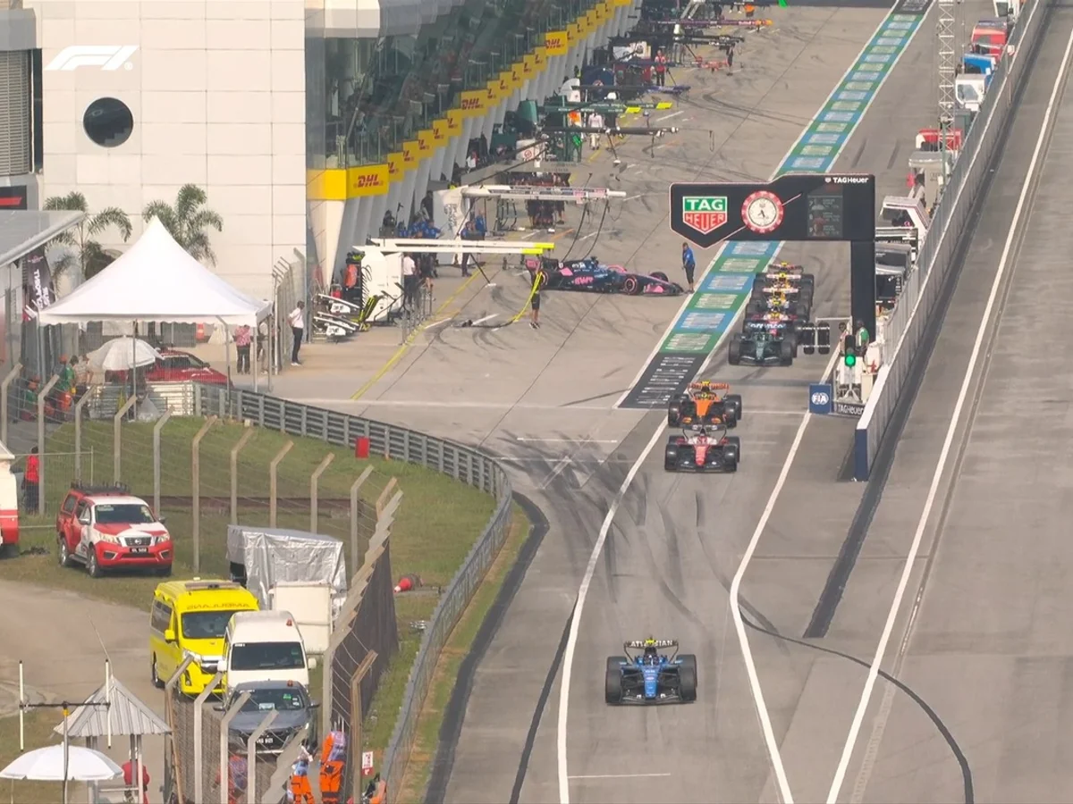 GP do Bahrein: Verstappen faz 1ª pole do ano e Bortoleto larga em 10°