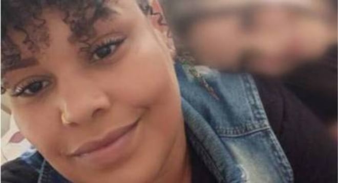 Mulher acusada de matar a própria mãe e a filha de 10 anos é condenada a 56 anos de prisão