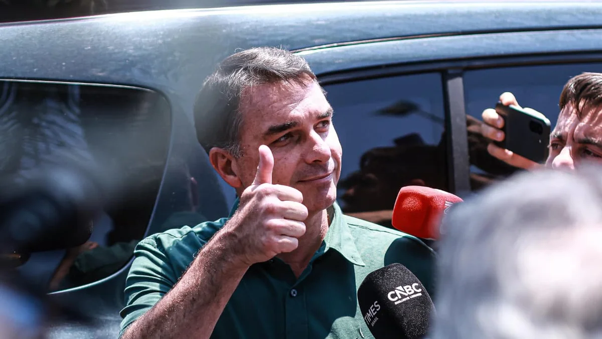 Propaganda de Flávio que foi ao ar sem som será reexibida na TV nesta 4ª
