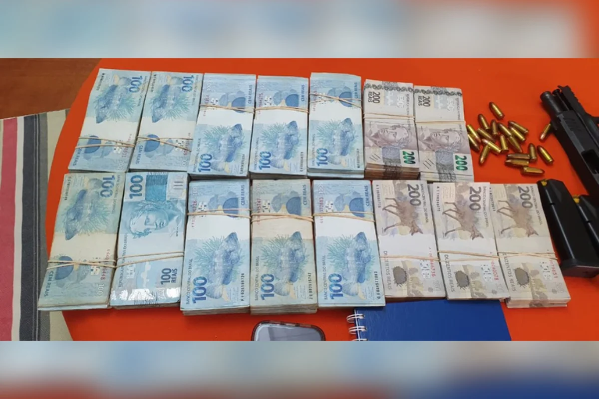 PF faz ação contra crime eleitoral após saque de R$ 200 mil e acha 5 armas