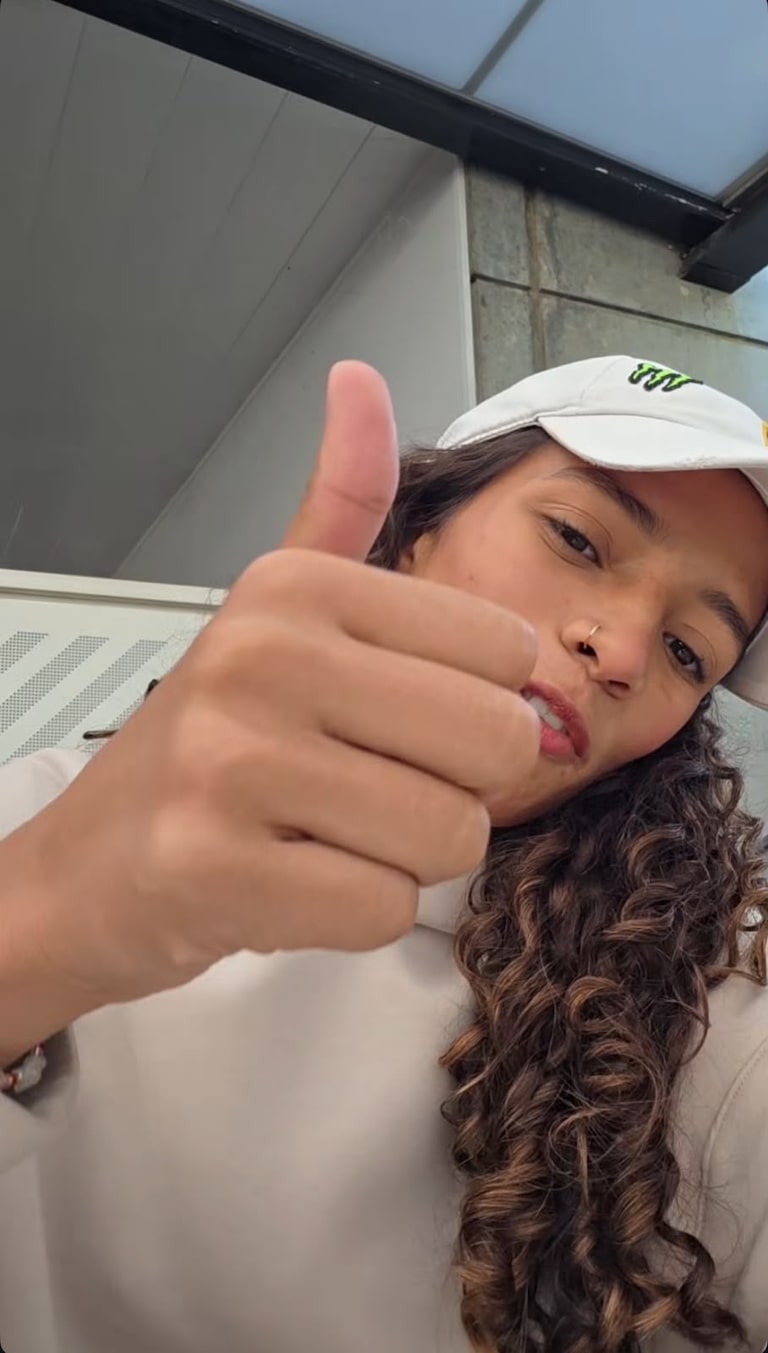 Rayssa Leal machuca o pé, vira ausência na etapa da SLS de Paris, mas acalma torcida: ‘Nada grave’